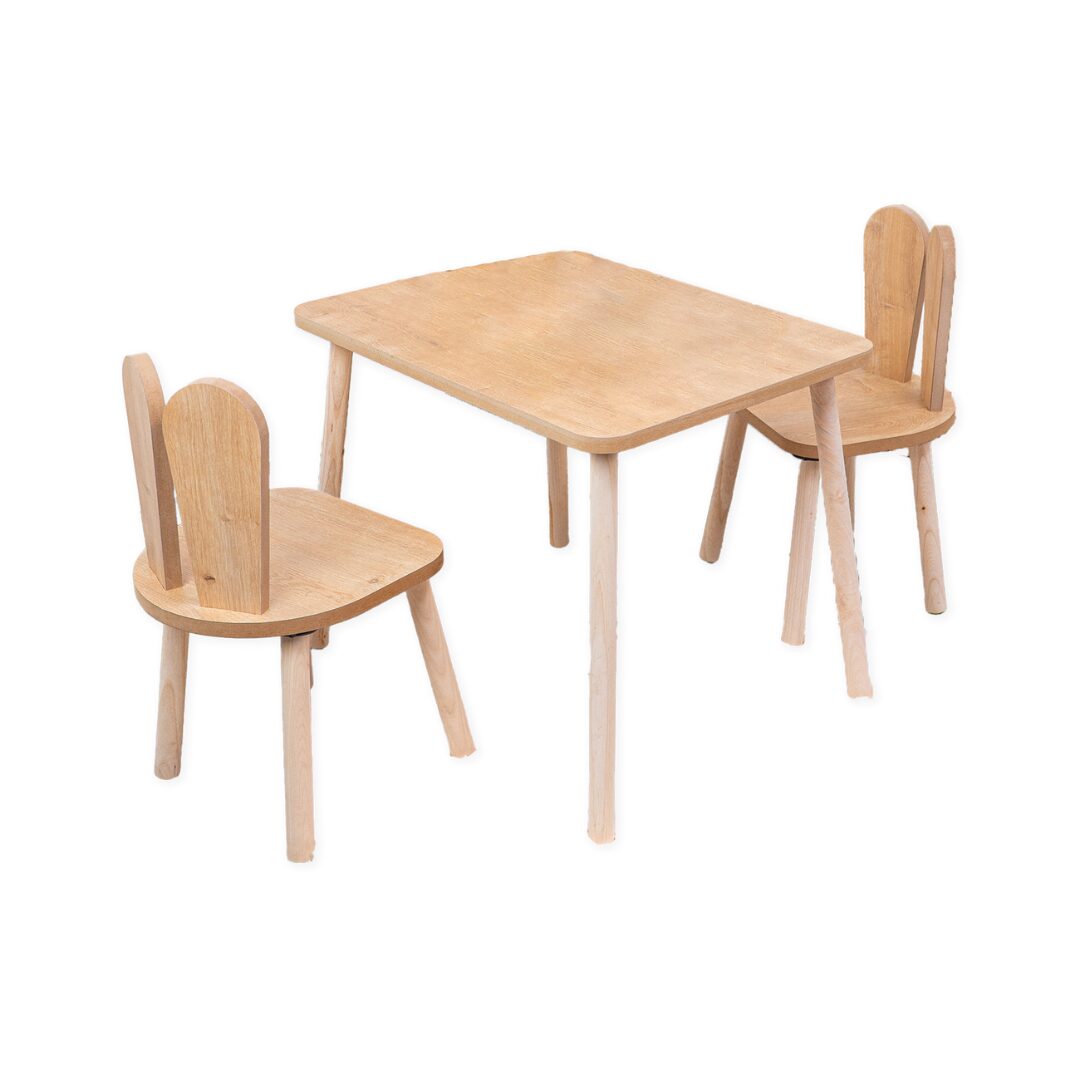 Tisch- und 2-Stühle-Set Hase aus Naturholz | Design Bunny Tisch- und 2-Stühle-Set Hase aus Naturholz | Design Bunny - Produktbild von Cozy Collections