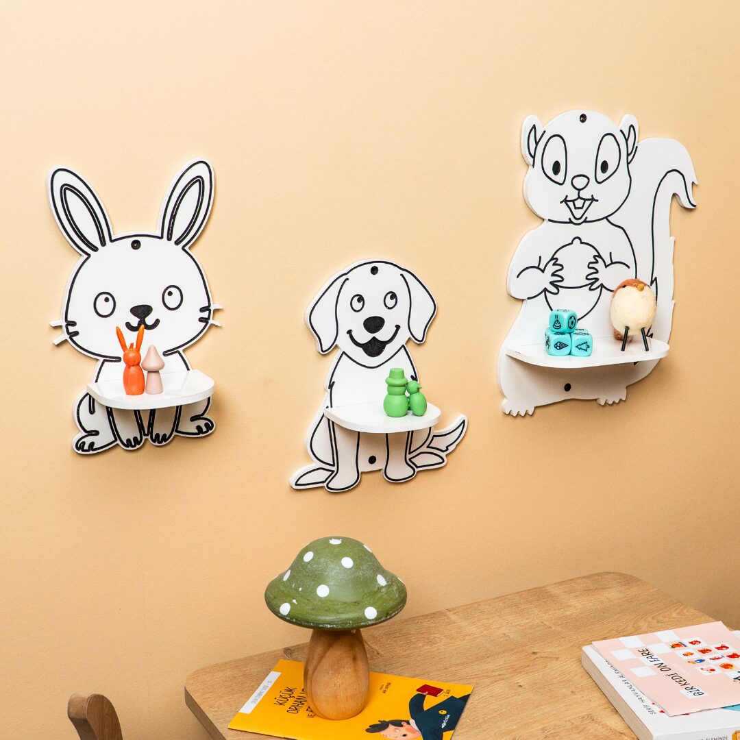 Kinder-Wandregal mit 3 niedlichen Tieren – Hase, Hund, Eichhörnchen aus naturbelassenem Holz Kinder-Wandregal mit 3 niedlichen Tieren – Hase, Hund, Eichhörnchen aus naturbelassenem Holz - Produktbild von Cozy Collections