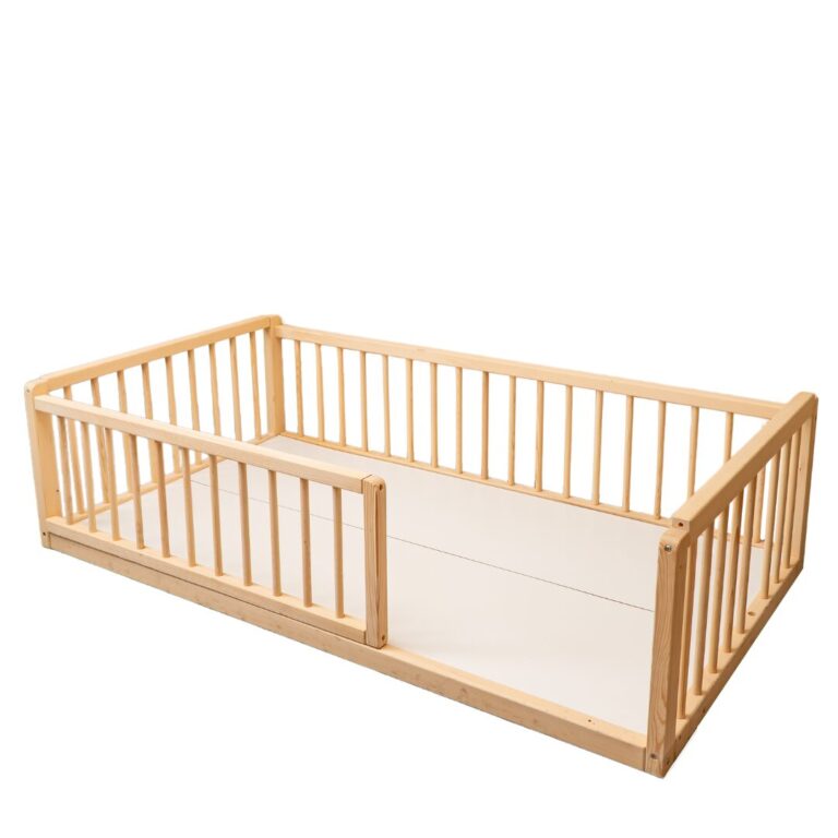 Montessori-Wandbett aus naturbelassenem Buchenholz mit abnehmbarem Schutzgitter - Produktbild von Cozy Collections