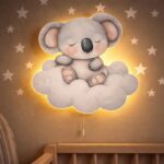 Wandnachtlicht Koala schlafend auf Wolke | LED Nachtlicht Holz