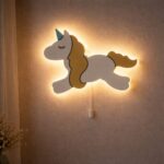 Einhorn Ganzkörper LED-Wandnachtlicht aus Holz | LED Nachtlicht Holz